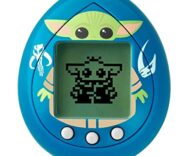 Grogu Tamagotchi Nano, prenditi cura del Baby Yoda, giocattolo Tamagotchi di Star Wars da 4 cm – Bandai