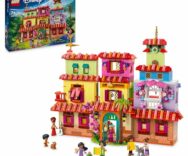 LEGO La Magica Casa dei Madrigal, Casa di Encanto da Costruire, per Bambini da 7 Anni – Lego 43245